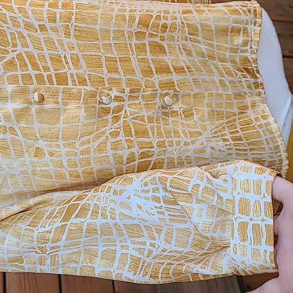 Vintage button down blouse - Picture 6 of 12